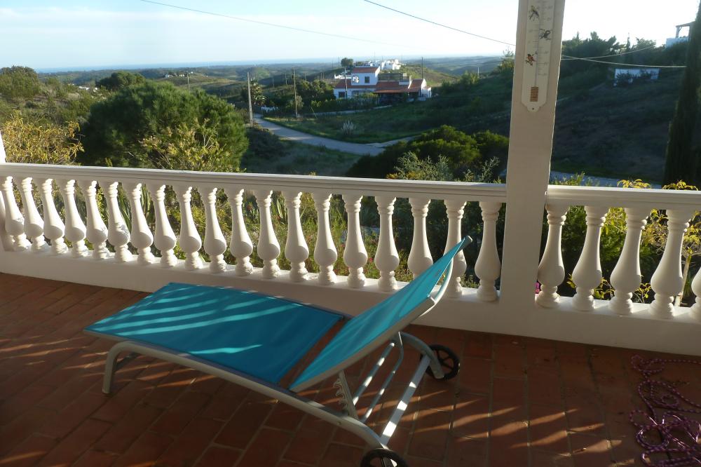 terraço com vista para o mar